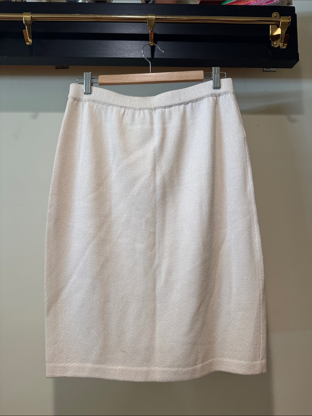 St. John Cream Textured Knit Pencil Skirt